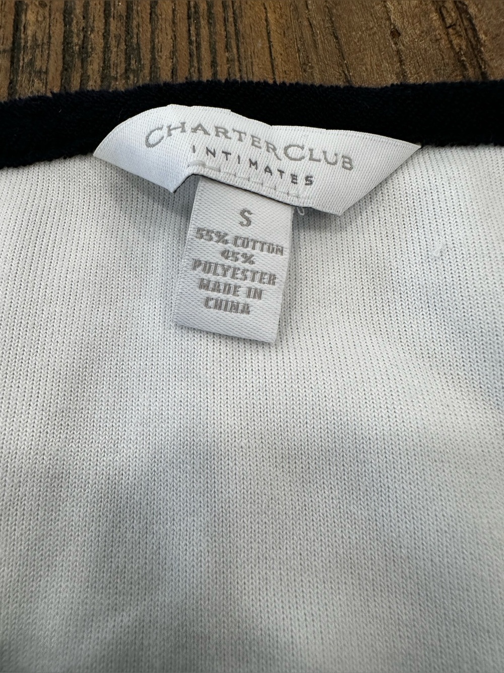 White Sleeveless Zip Front Robe with black Trim - Picture 4 of 10